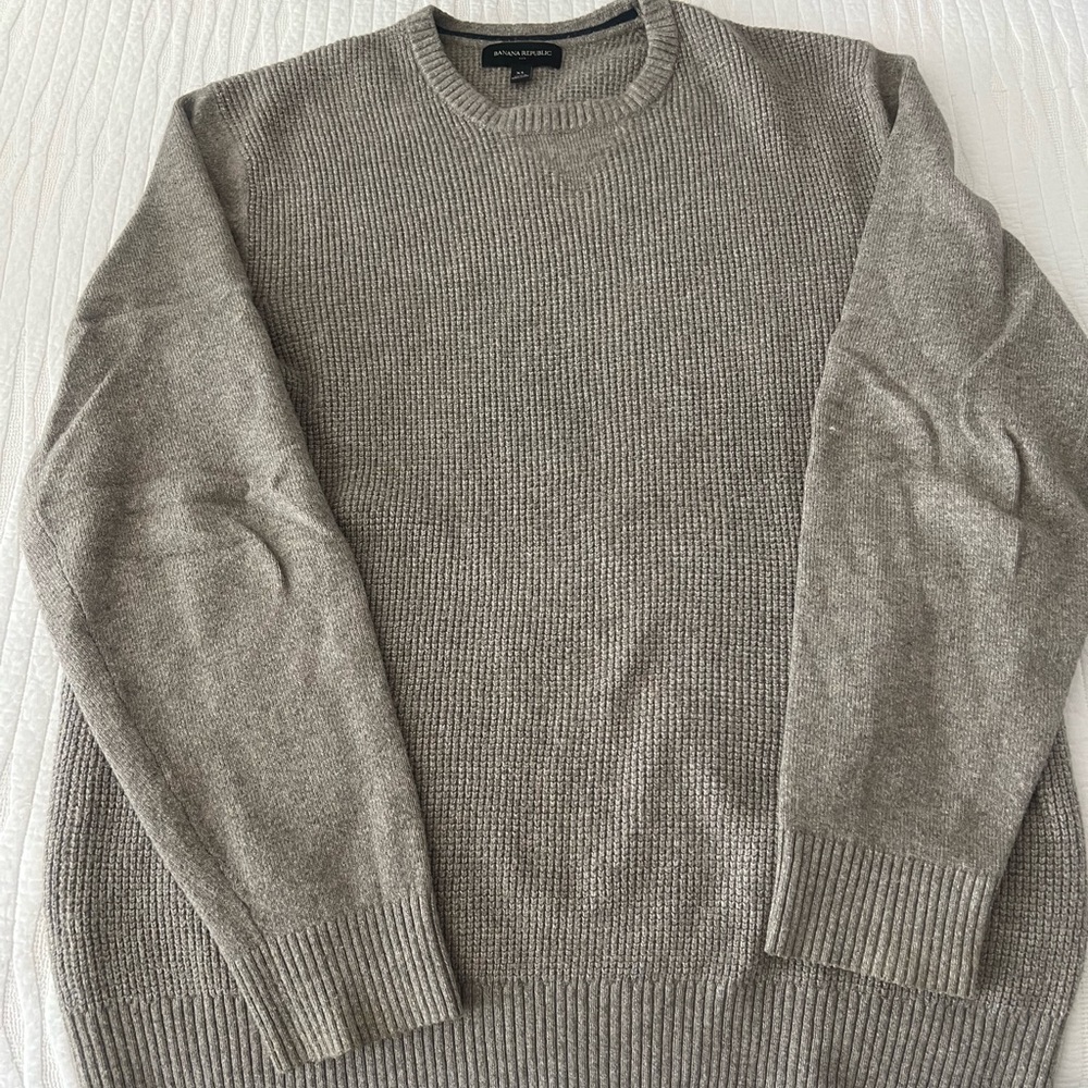 Banana Republic Men's Crewneck Sweater in Heather Taupe